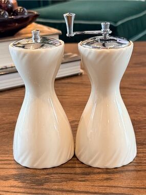 Lenox Weatherly 5 1/8" Salt & Pepper